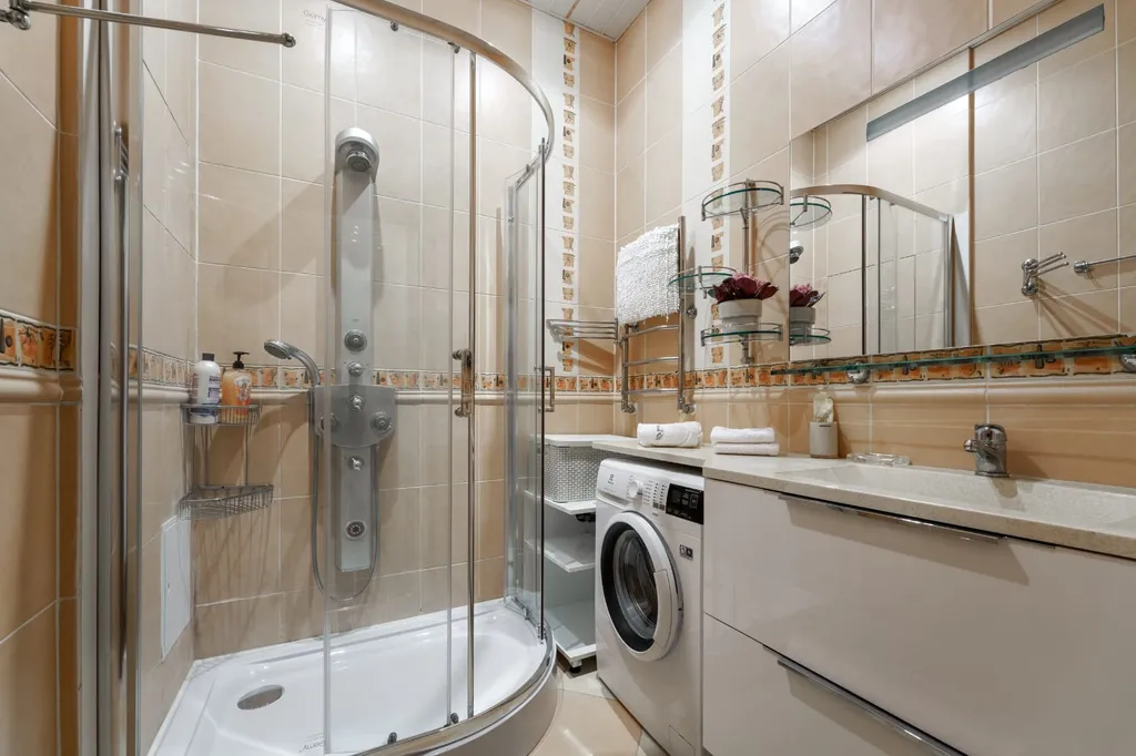 Квартира 4-комнатная квартира с видом на набережную — Москва