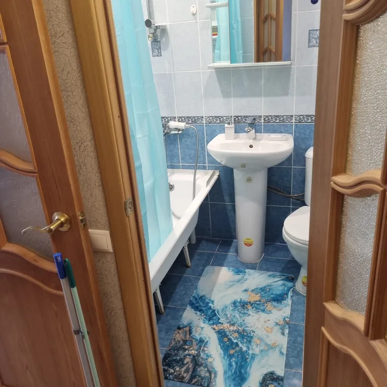Море и горы в одном окне