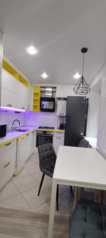 Квартира в центре с видом на Троицкий собор — аренда посуточно в Псков