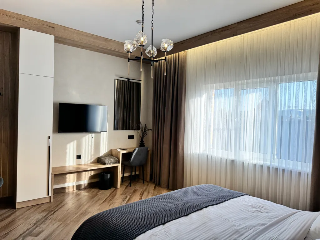 Вилла с бассейном и сауной вблизи леса