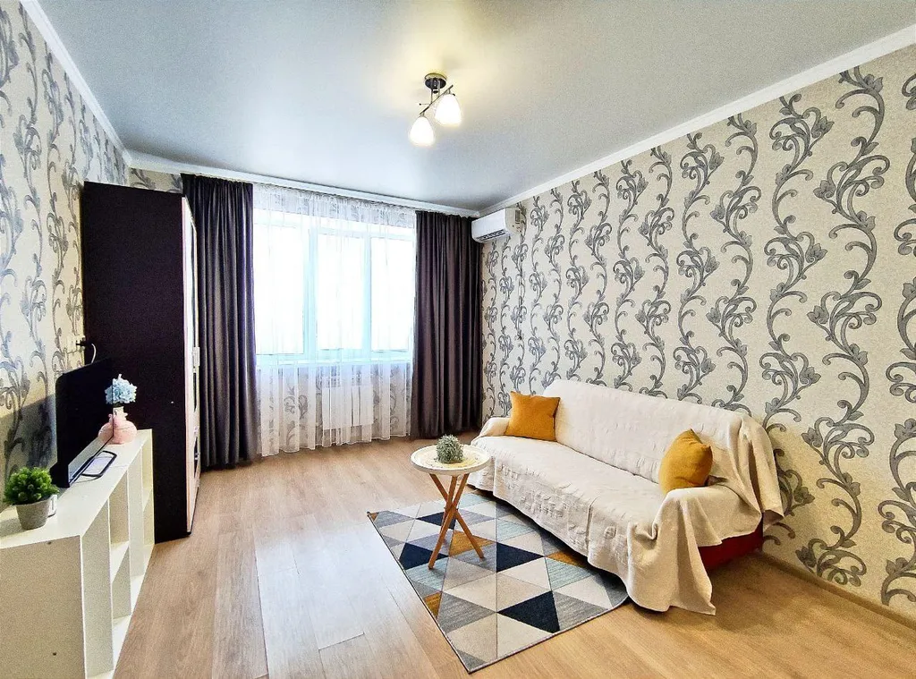 Апартамент с лоджией