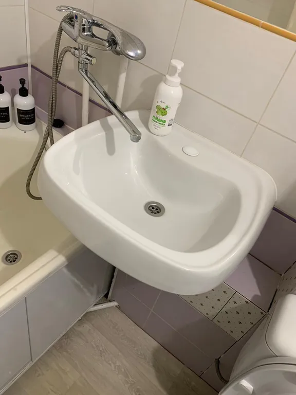 2-комнатная квартира для 7 гостей около площади Ленина