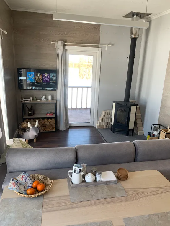 Коттедж Дом с террасой, камином, финской сауной на краю деревни с видом вдаль — Степаново