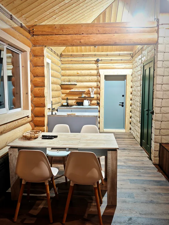 Гостевой дом в лесу с баней на дровах, чаном, бассейном, джакузи