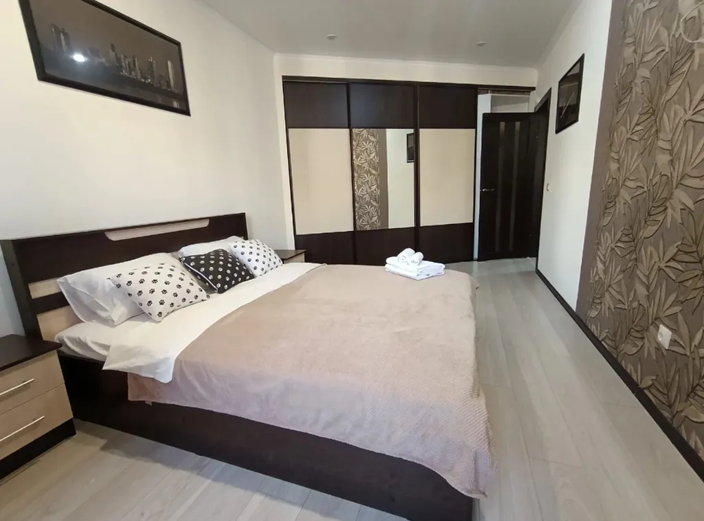 Квартира Двухкомнатная квартира с дизайнерским ремонтом — Краснодар