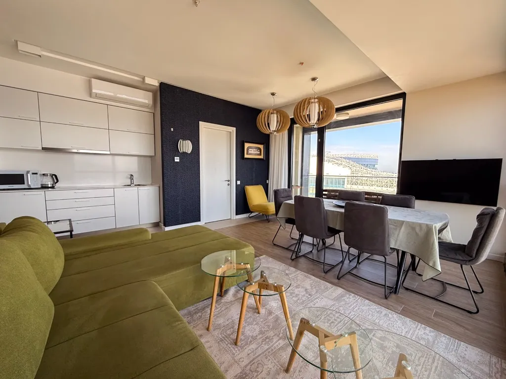 Трехкомнатная квартира на берегу моря, Porta Batumi Tower