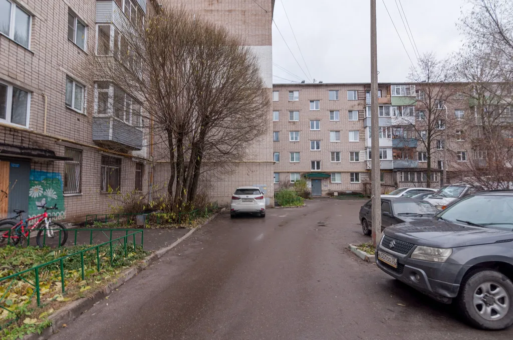 Двухкомнатная квартира рядом с центром города, 2 кровати.