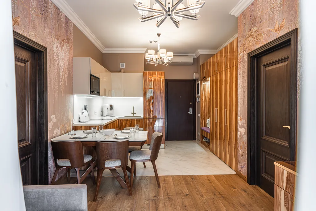 Апартаменты с новым ремонтом и 2 спальнями