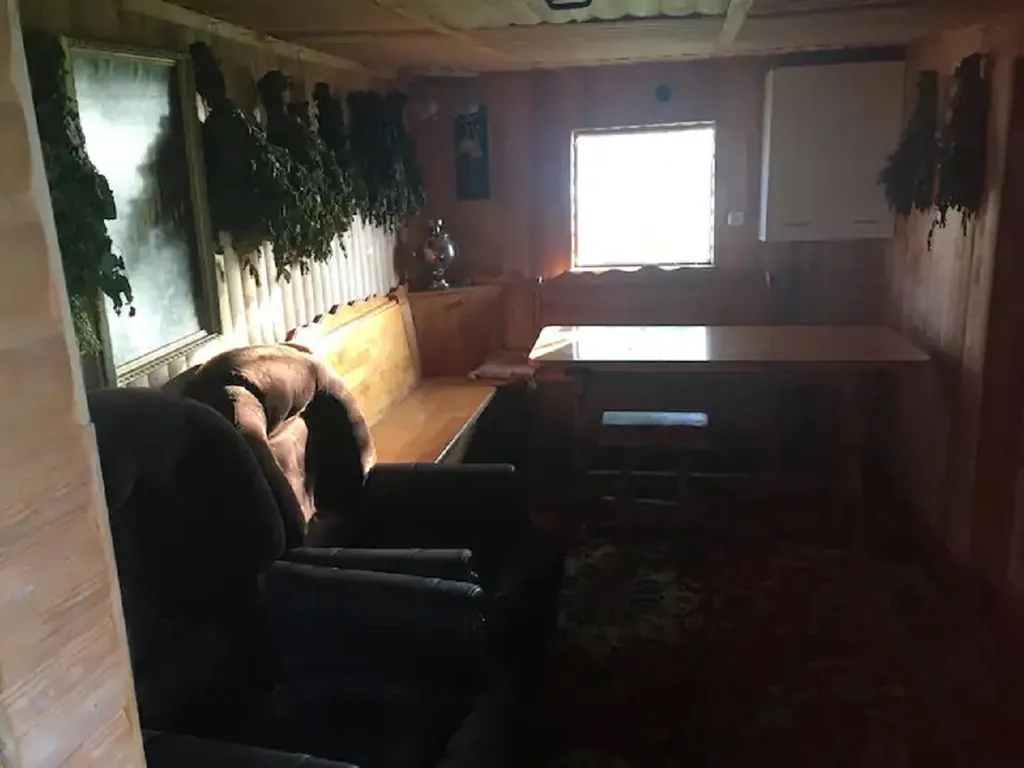 Дом между двух озёр