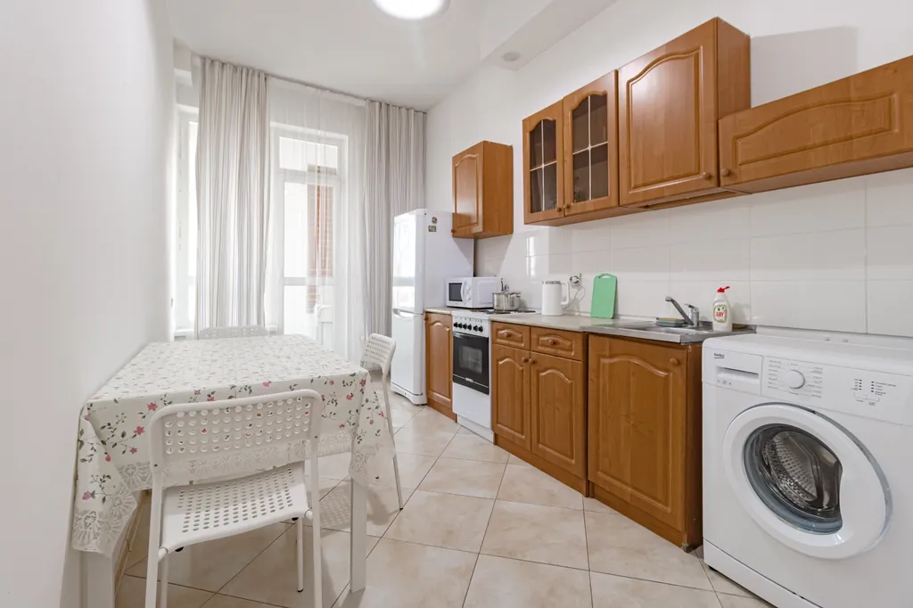 Квартира чистая, хорошая, теплая в доме бизнес класса