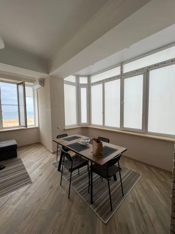 Квартира с видом на море