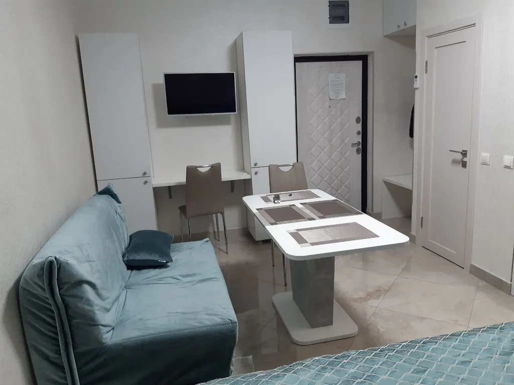 Апартаменты студия с балконом