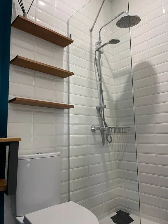 Стильная студия у моря со своим отдельным входом и автостоянкой