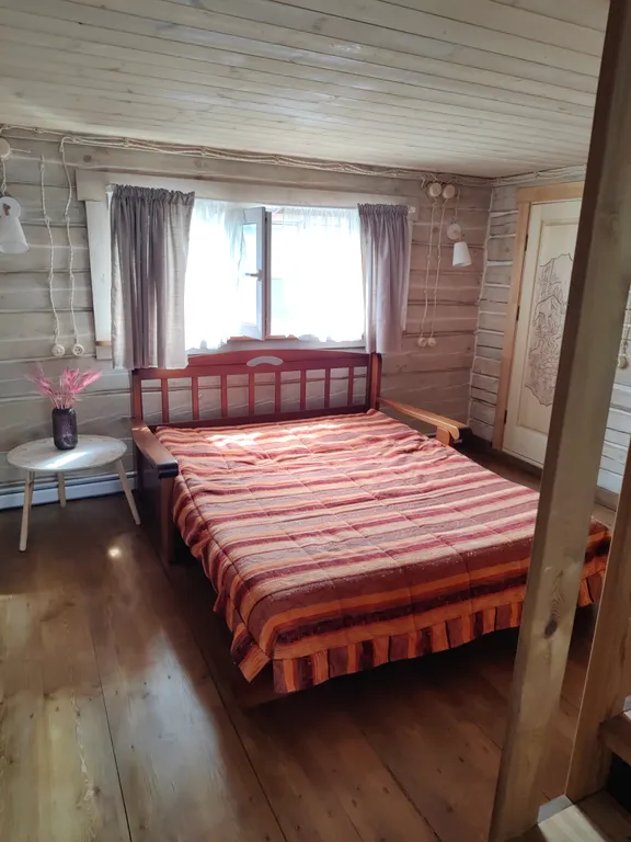 Дом с видом на церковь