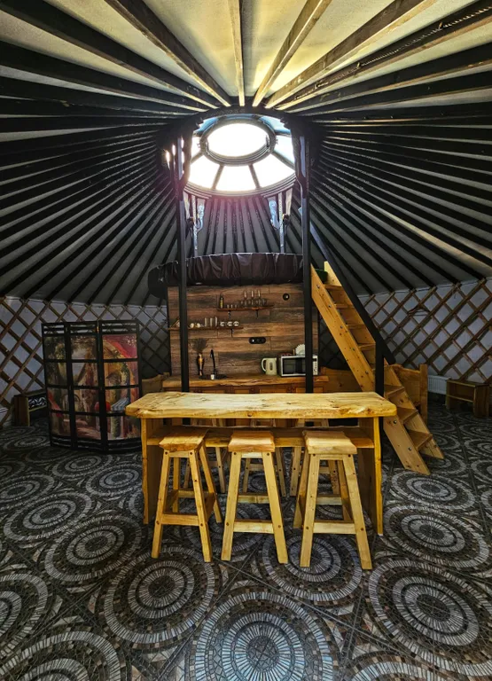 Большая Монгольская юрта