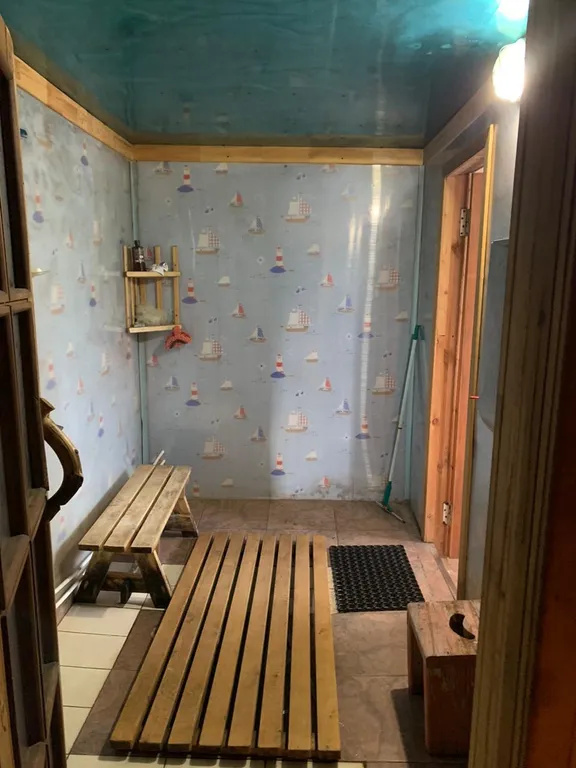 Домик в сосновом бору