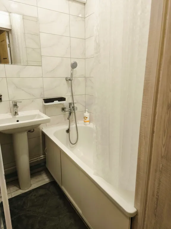 Квартира со свежим ремонтом, в хорошем дворе