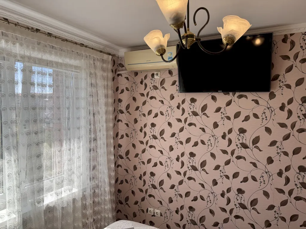 Квартира 2хкомнатная квартира 9 мин до пляжа, балкон, вид на море - Толстый мыс — Геленджик