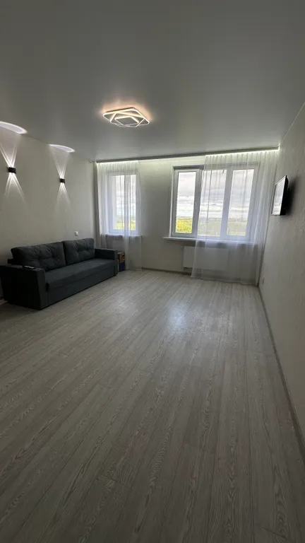 Квартира рядом с аэропортом и вокзалом