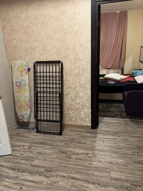 Двух Комнатная квартира рядом с метро народного ополчения.