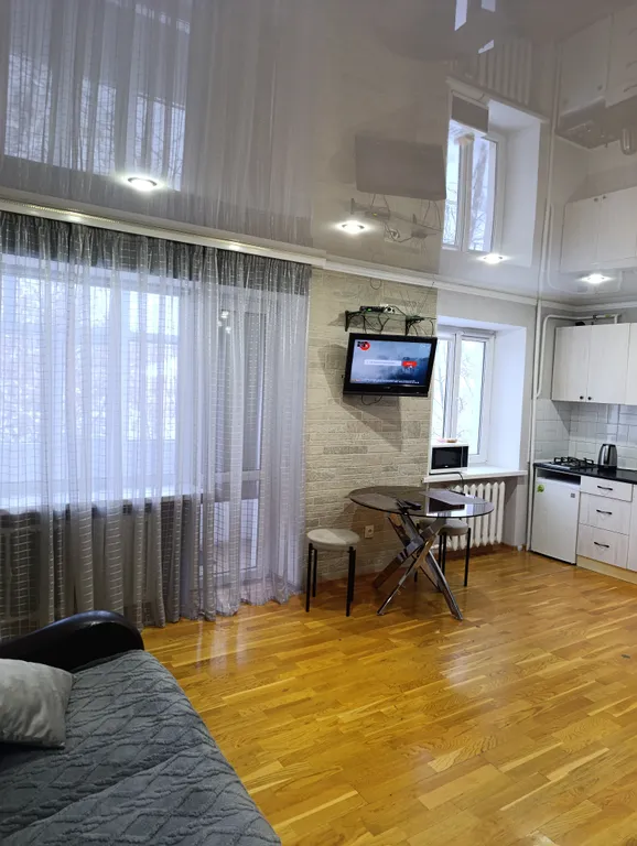 Квартира Уютная студия в центре города — аренда посуточно в Шахты