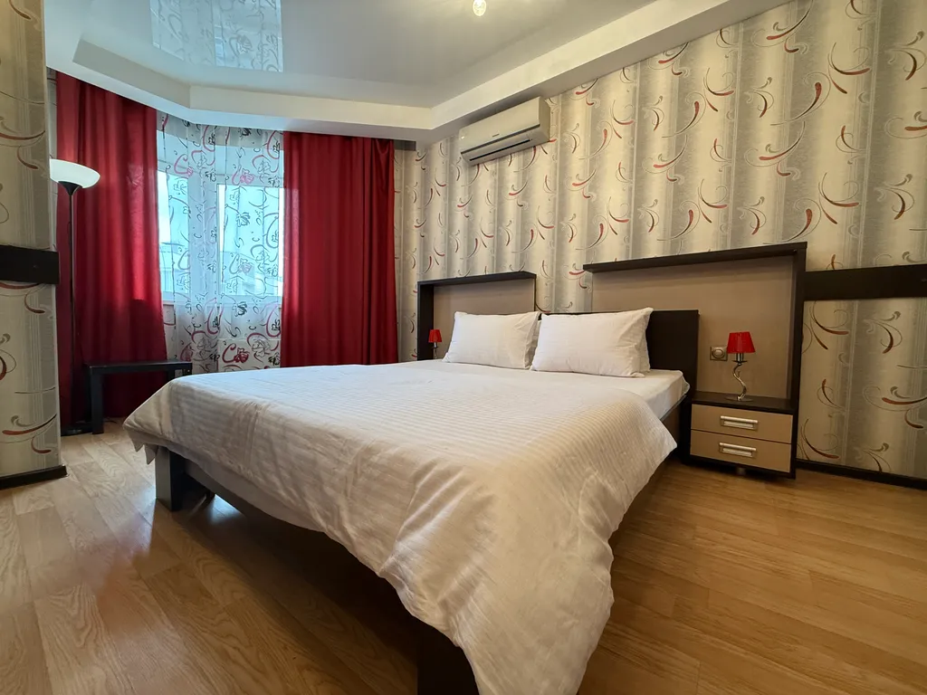 Тут хорошо на Сурикова