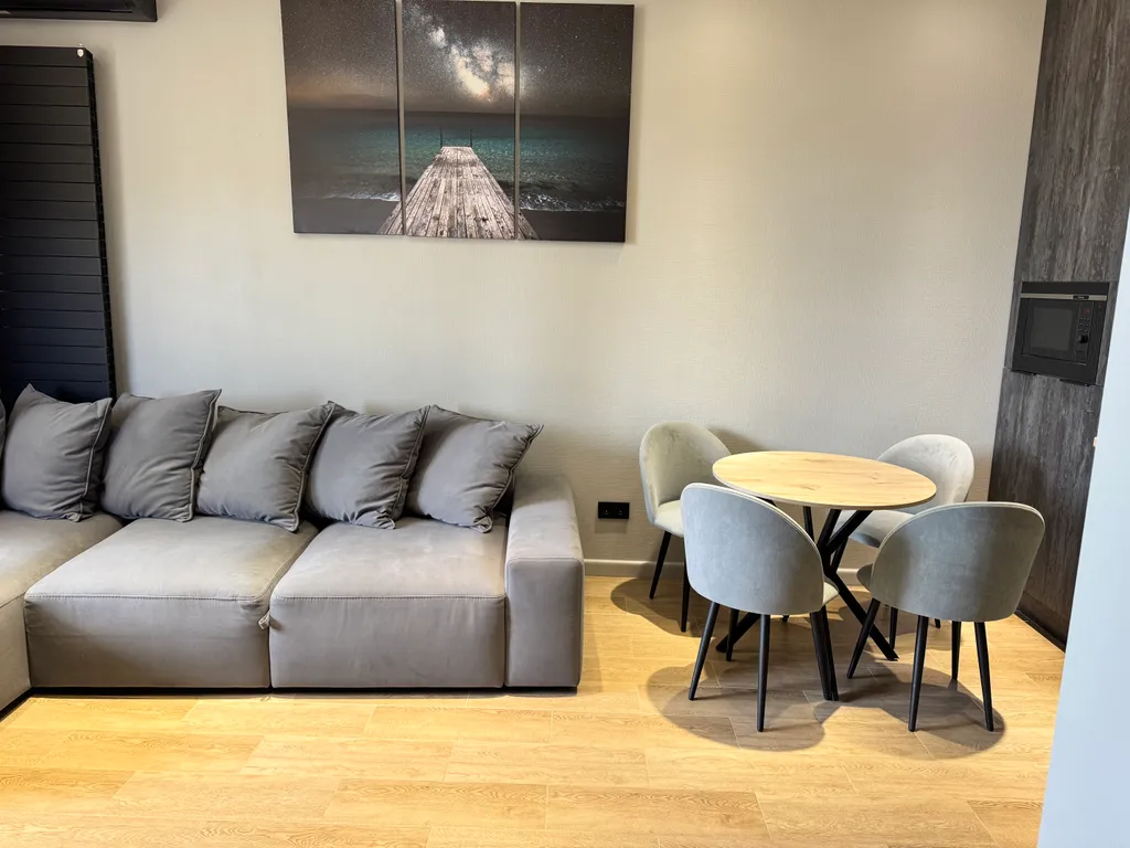 Двухкомнатные Апартаменты с видом на море и горы