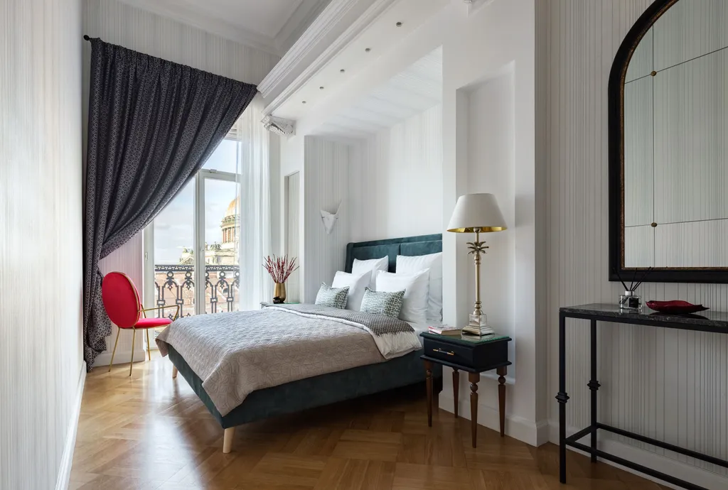 Апартаменты 210 м² с видом на Исаакиевский собор