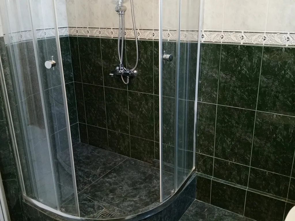 Двухкомнатный с балконом