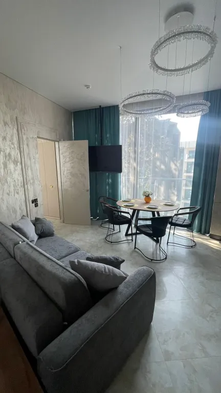 Апартамент с собственным бассейном и пляжем