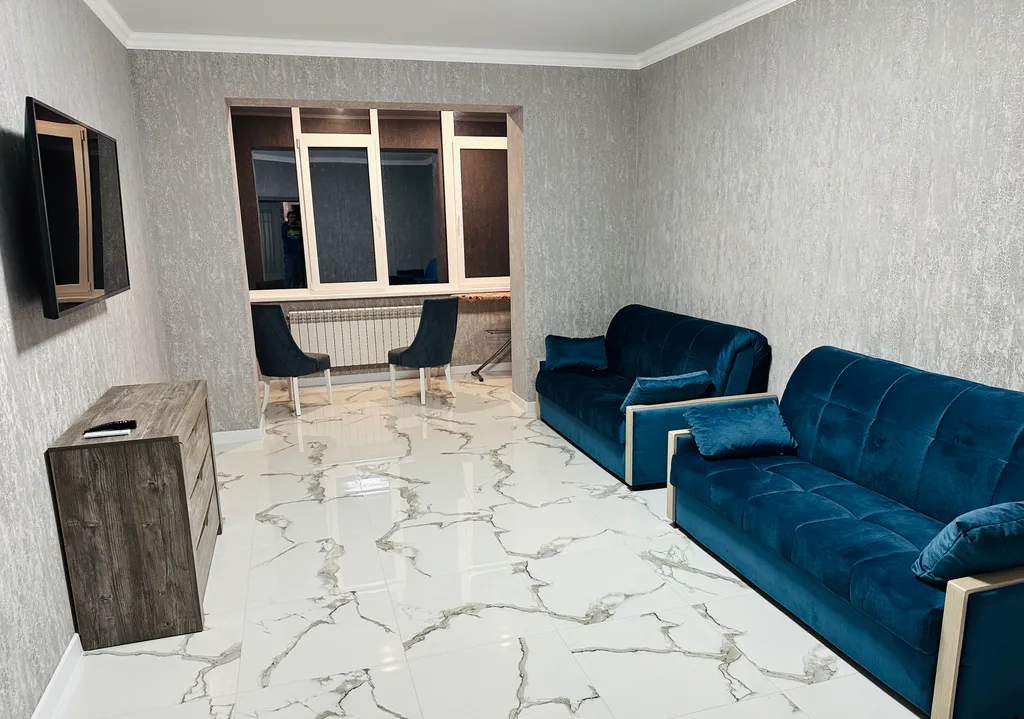 Уютная квартира в сосновом бору с видом на реку, лес и горы