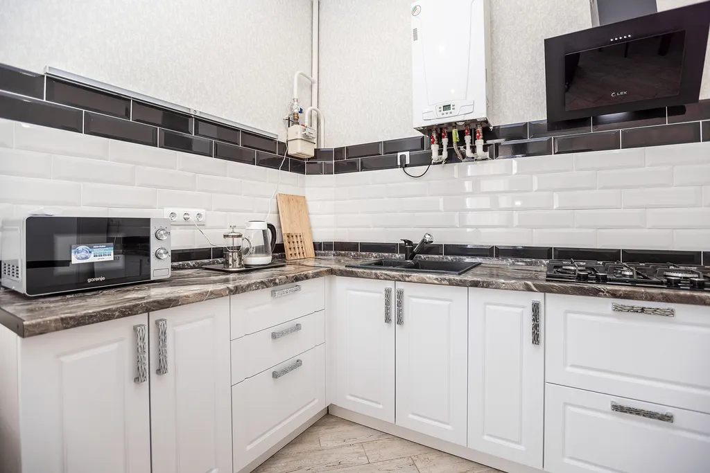 Квартира Квартира в ЖК Изумрудный город на берегу моря с бассейном — Геленджик