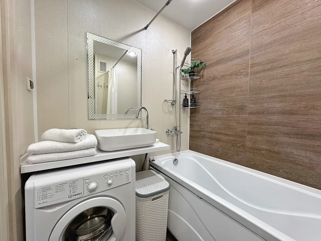 Стильная 2-комнатная квартира-студия в новом доме на берегу реки Вятка