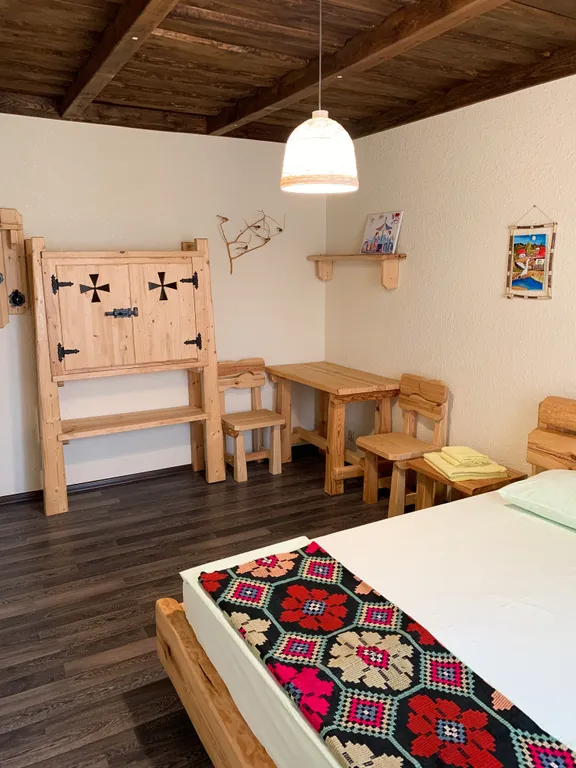 Тихое и комфортное место на берегу реки Лесная