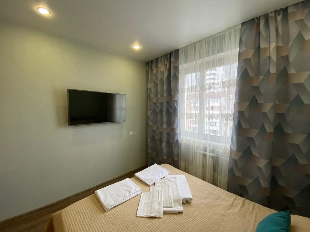 Квартира Квартира 2комн возле ТРЦ "Планета" — Красноярск