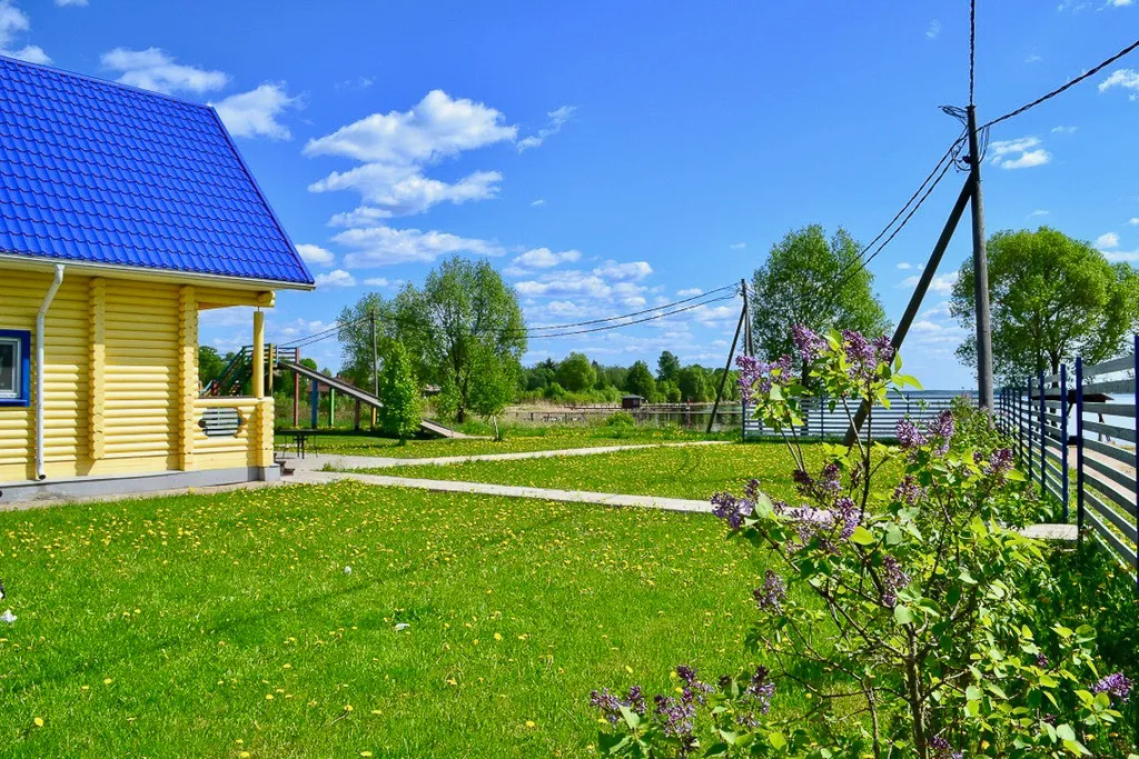 Коттедж 4-комнатный Дом — Луга