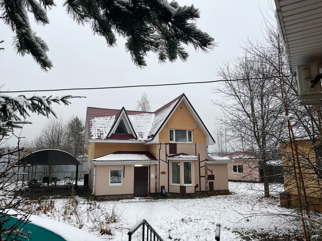 Коттедж 4-комнатный Дом — Санкт-Петербург