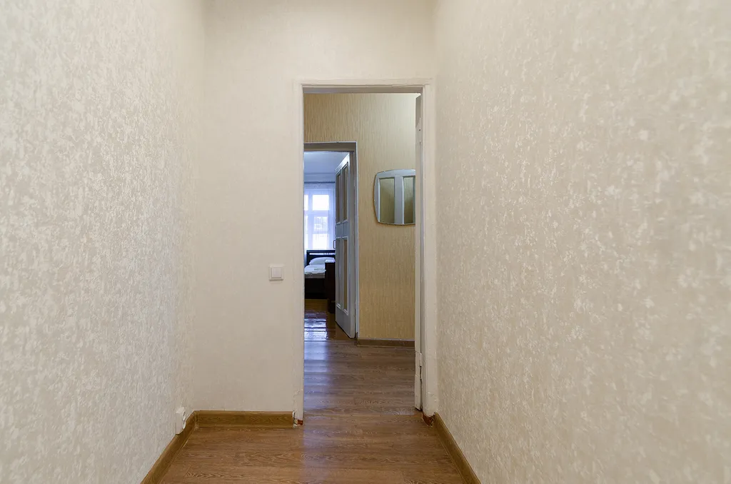 Вместительная 3ёх комнатная в центре "Рэтрёшка»