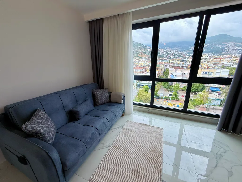 Уютная квартира с видом на горы, пляж Клеопатра