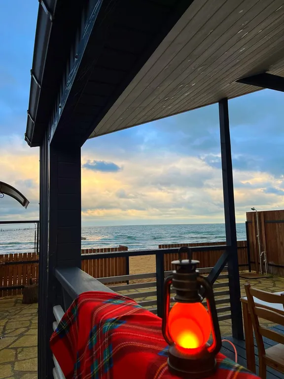 Дома у моря, первая линия, вид на море