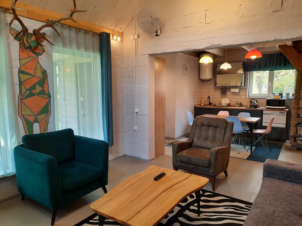 Стильный и просторный дом атмосфера в стиле лофт с баней, бассейном