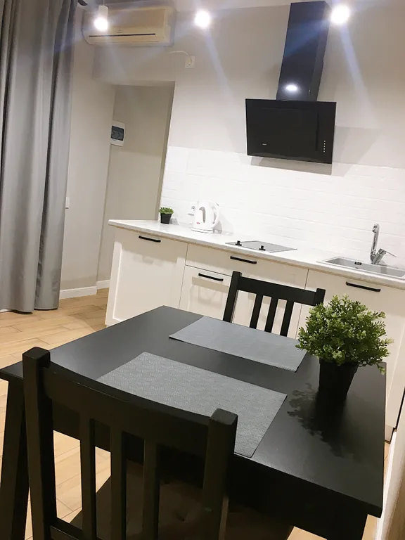 Квартира Комфортабельный апартамент в самом центре — аренда посуточно в Керчь