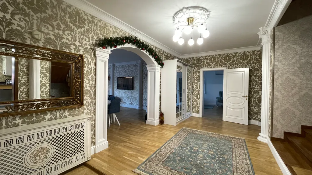 6-комнатный Дом