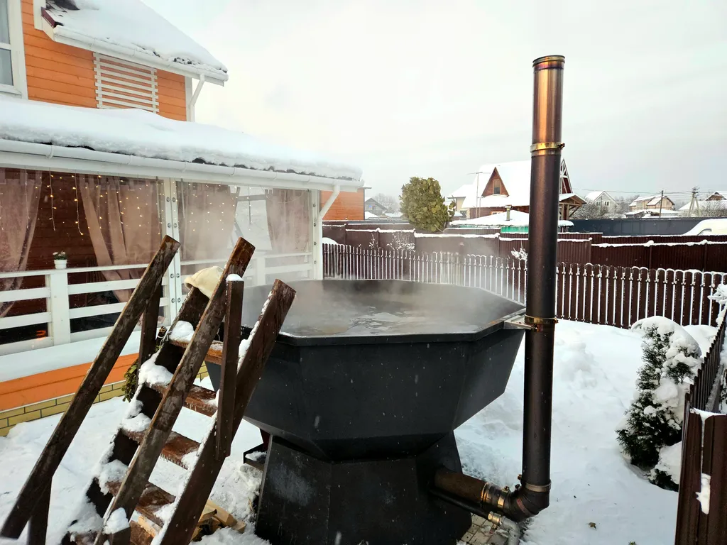 Коттедж Коттедж с баней на дровах и горячем уличным чаном — Снегиревка