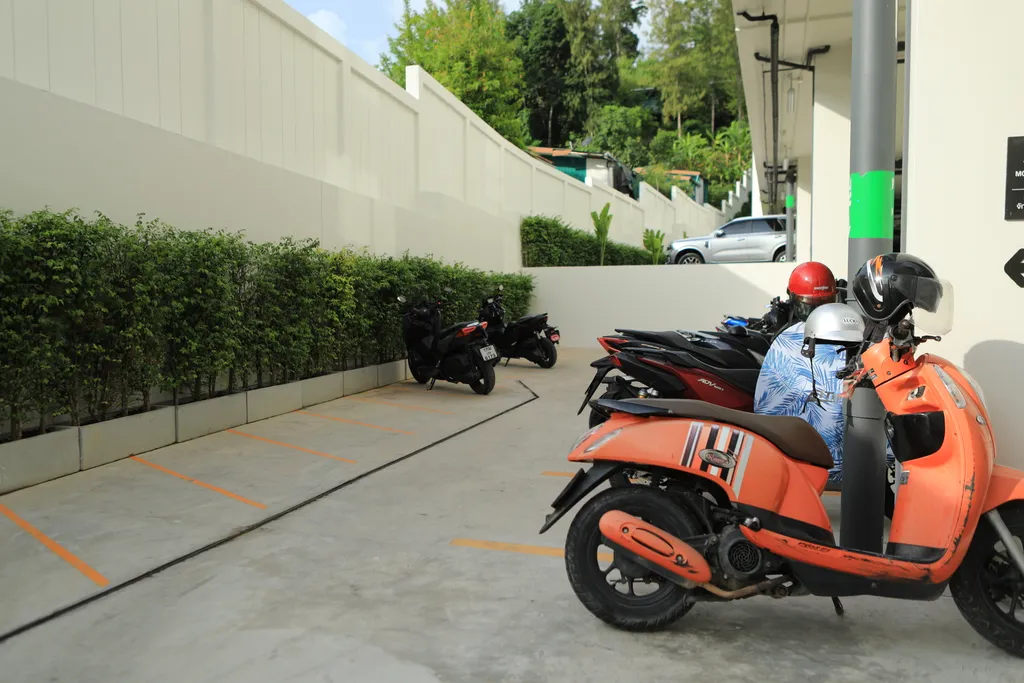 Супер однушка у моря с бассейном и спортзалом, тихое милое место