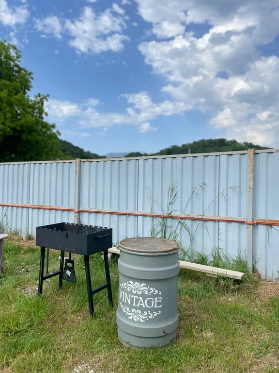 Дом-шалаш с собственной кухней Лдзаа