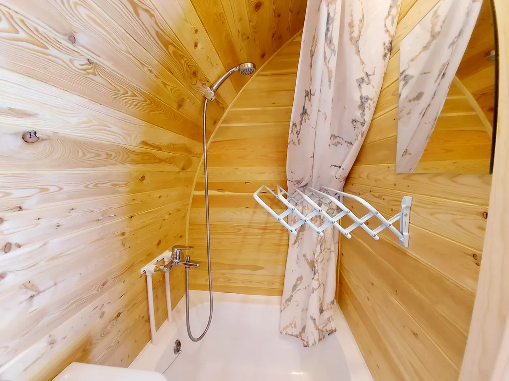 Уютный кемпинг с видом на горы