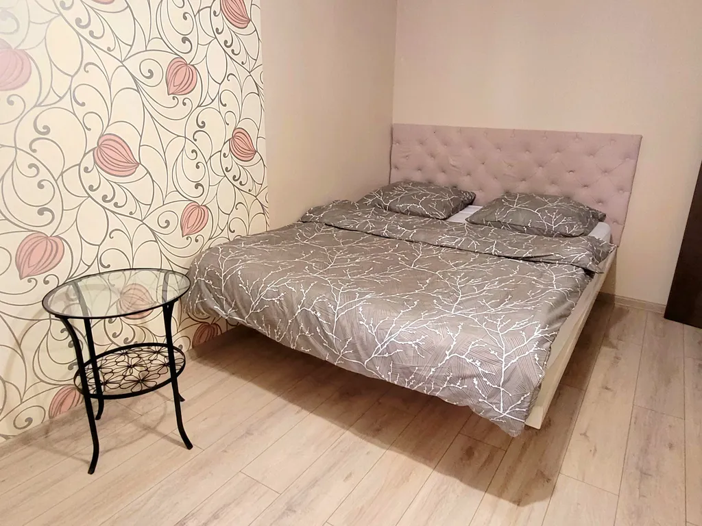 Трехкомнатная квартира в центре возле горпарка