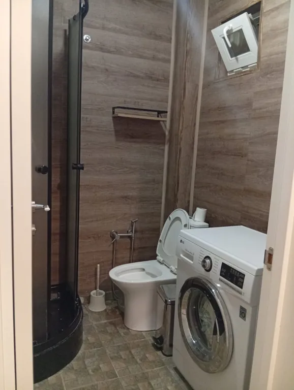 Уютный домик с видом на озеро