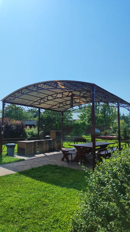 Усадьба Фархутдиновых на озере Кандрыкуль